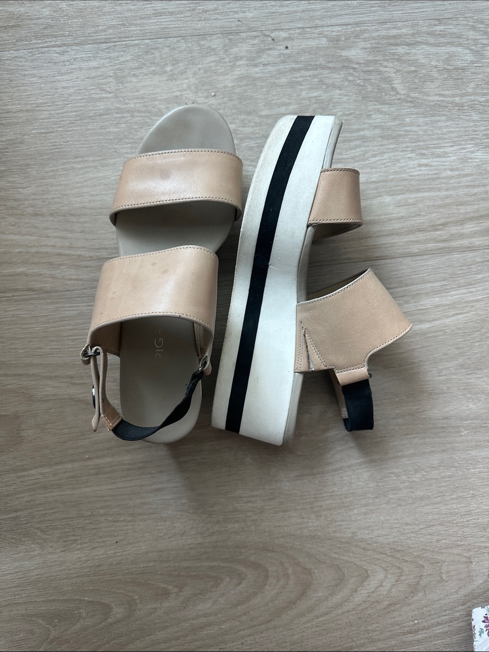 Via Spiga Tan Platform Slide Sandals with Black Accent